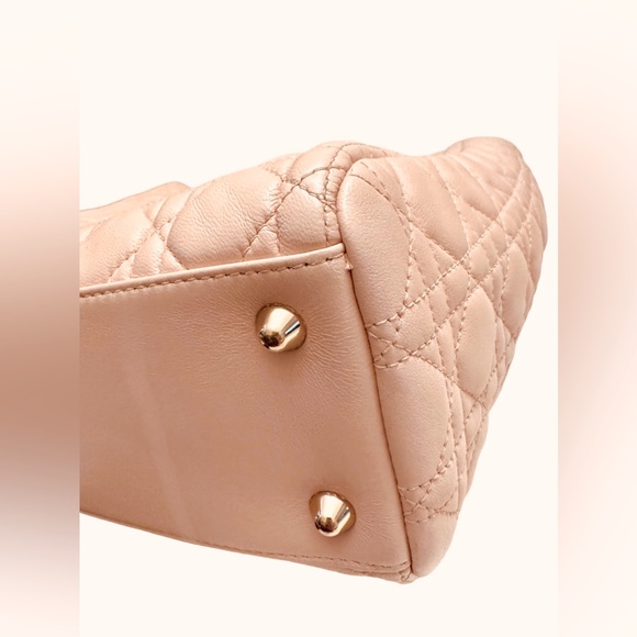 34 Christian Dior CD Lady Dior Tote Matte Peach Fuzz - Picture 10 of 16